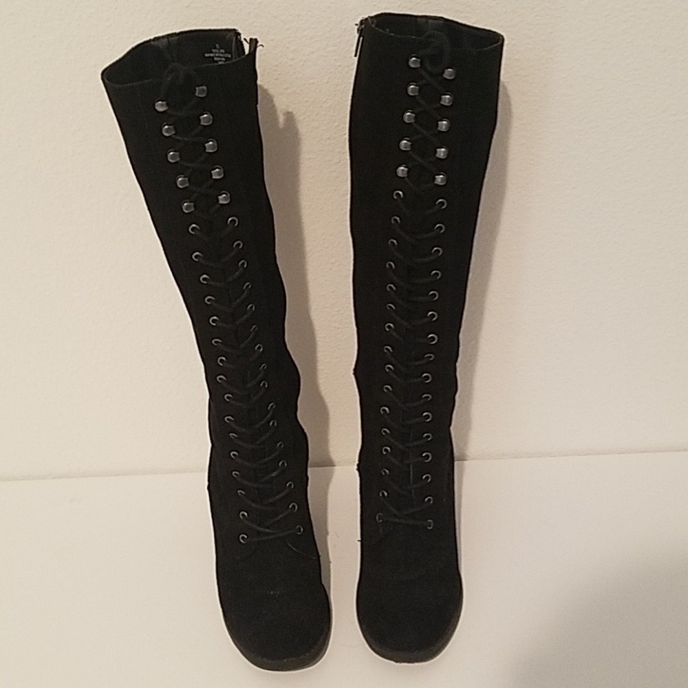 Knee-high lace-up suede boots